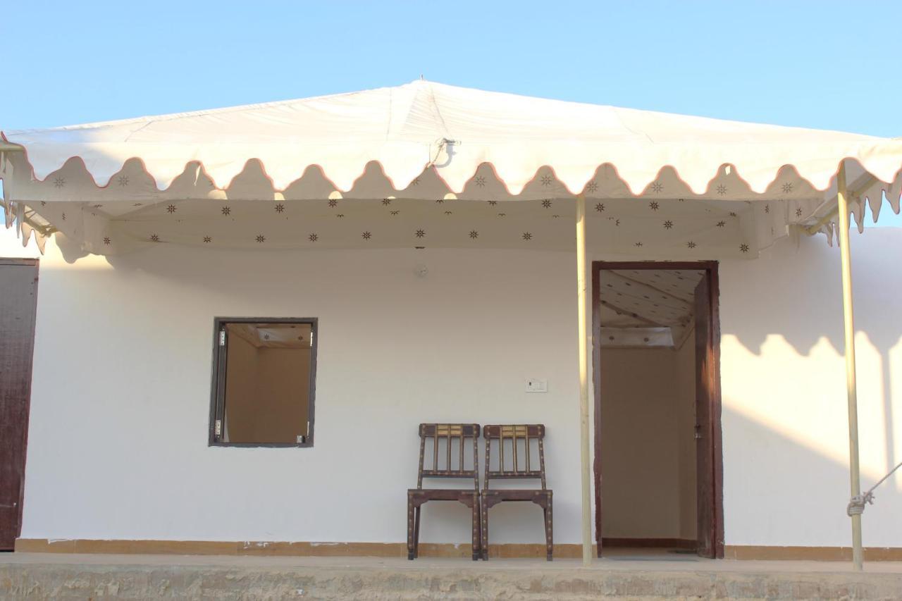 Bests Deserts Camp In Jaisalmer Red Velvits Hotel Sam Exterior photo